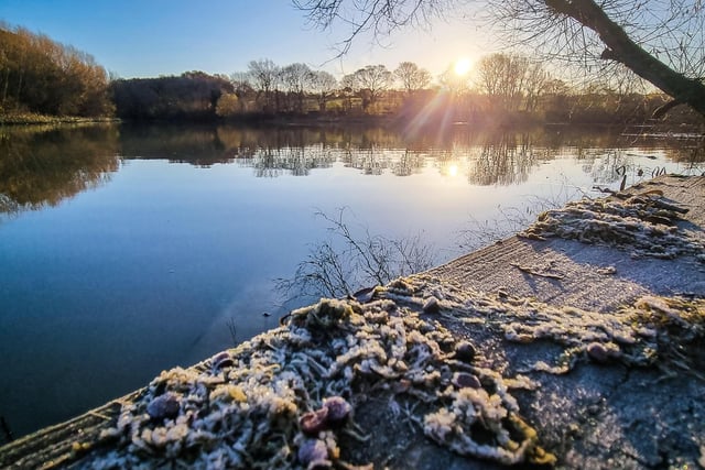 This incredible photo, taken by Sue Billcliffe, shows a frosty morning around Wintersett.