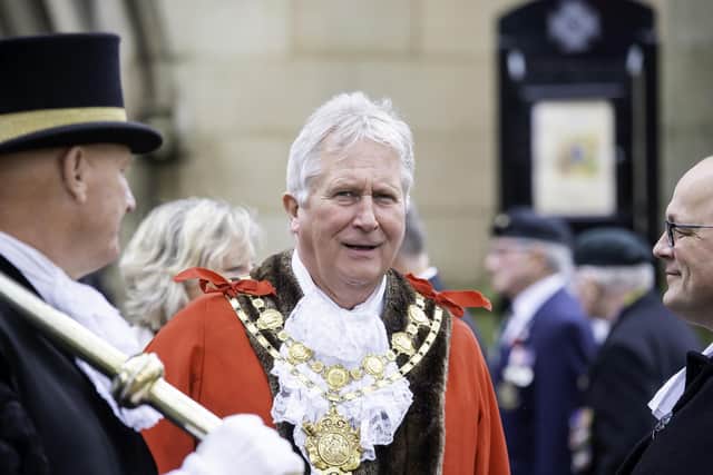 Picture by Allan McKenzie/YWNG - 08/06/19 - Press - Wakefield D-Day 75years Anniversary, Wakefield, England - The D-Day Civic Service at Wakefield Cathedral with mayor Charles Keith.