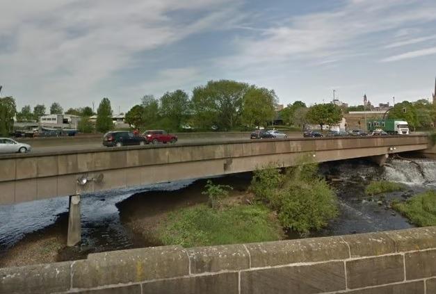 Sometimes known as Wakefield Bridge, a figure reportedly crawls near the bridge where he fell, breaking his legs.