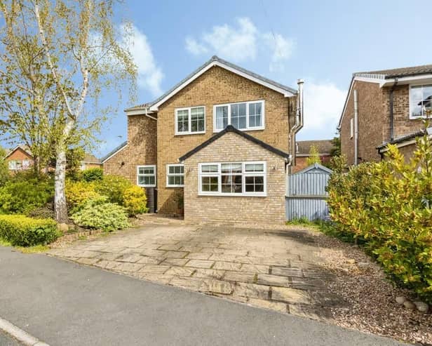 This lovely family home, on Linnet Grove, is currently available for £525,000, through estate agents Purplebricks.