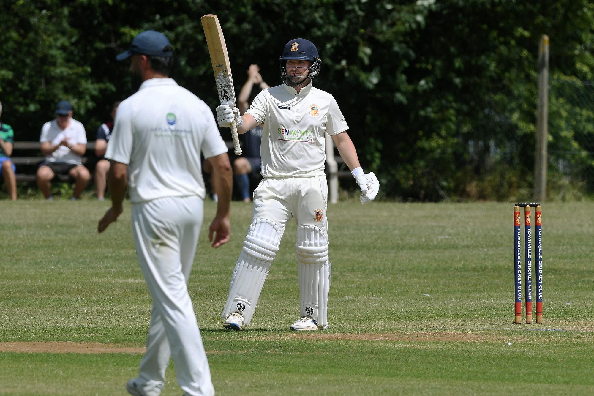 Booth and Hughes lead Townville home as they hold onto eight-point lead