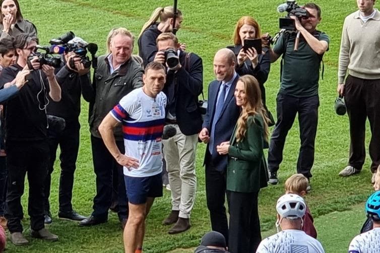 Sir Kevin Sinfield receives royal support as seventh 7 in 7 challenge ...