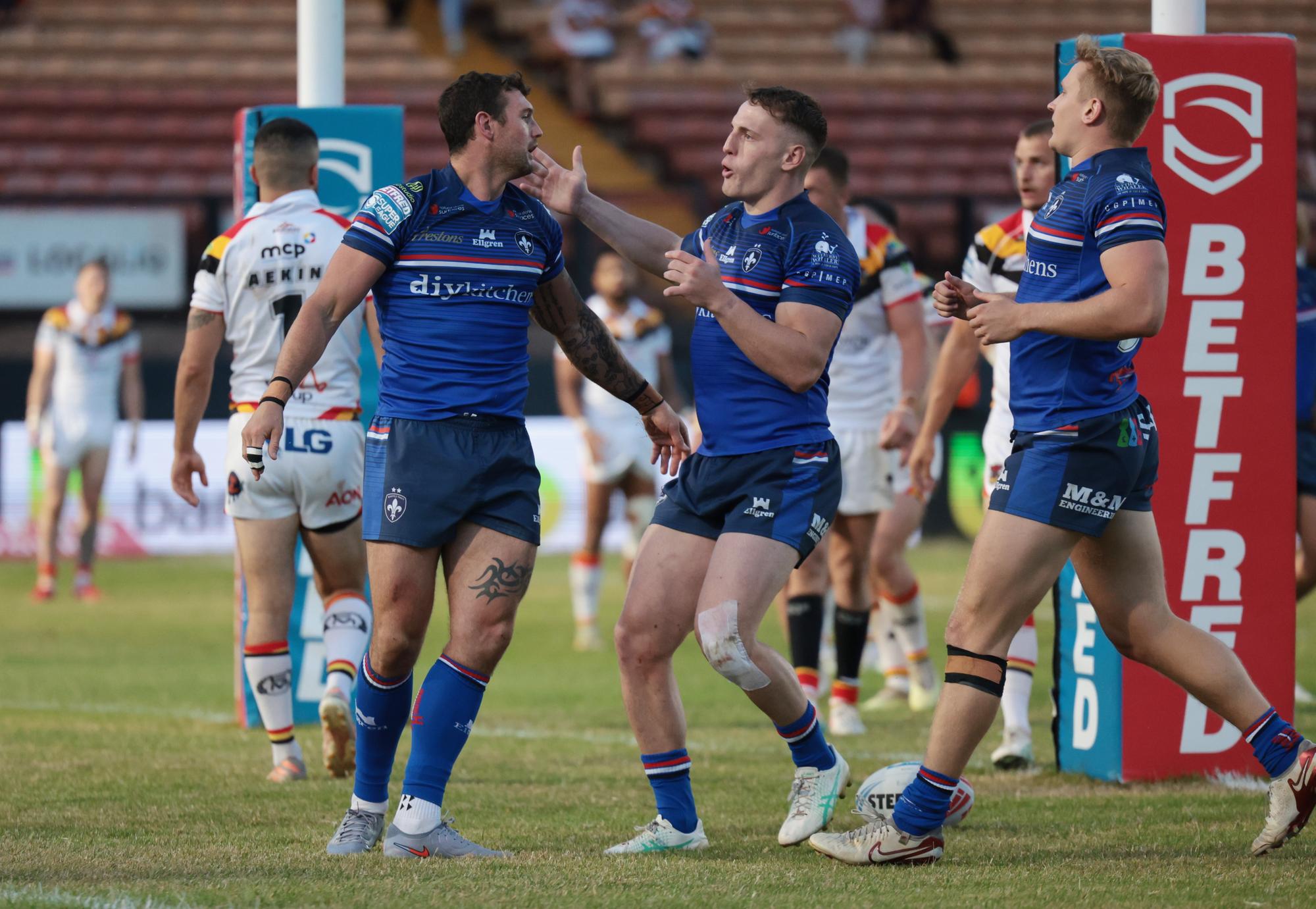 High-flying Wakefield Trinity up to second after recording a rare Super ...