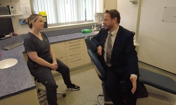 Wakefield MP Simon Lightwood met with  NHS dentist Dr Zöe Connelly as part of his ‘Save Wakefield’s Smiles’ campaign.