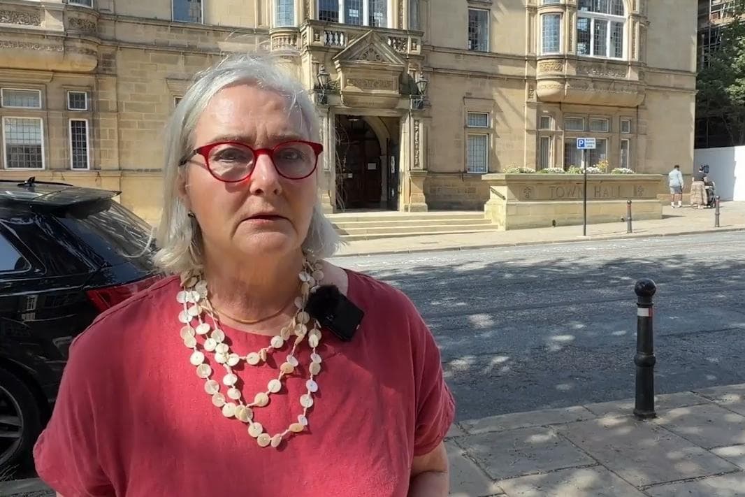 Call for empty shop auctions to end high street 'scourge'