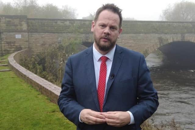 Mr Lightwood is urging local residents to add their name to the growing number of people calling on the government to end Wakefield’s Sewage Scandal.