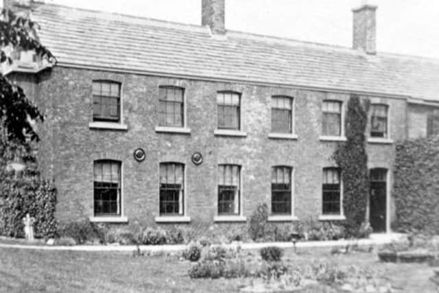 A black and white photograph showing the Vicarage on Zetland Street, for Wakefield Parish Church of All Saints, later Wakefield Cathedral.
Image credit: Wakefield Libraries.