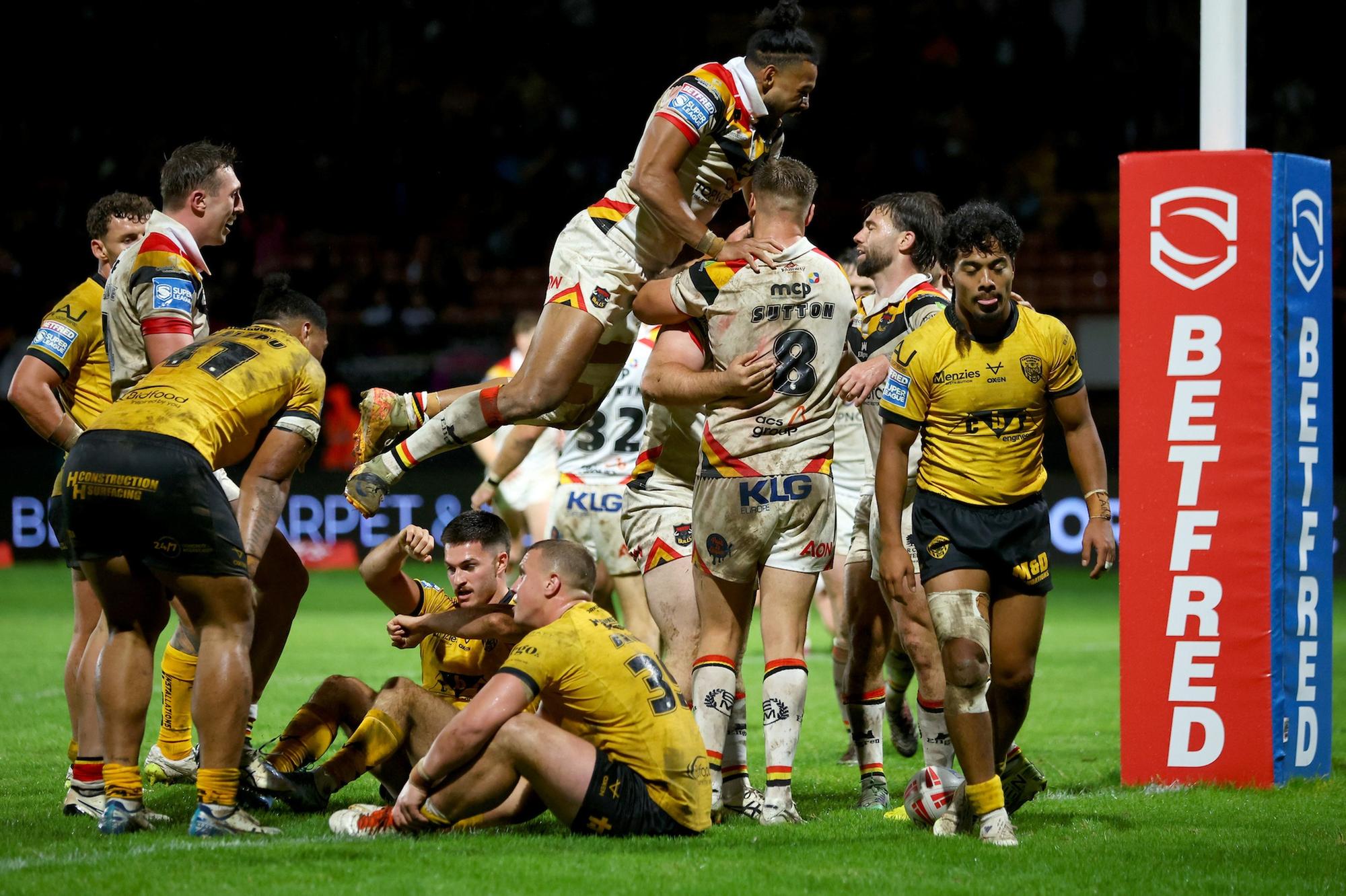 Toothless Tigers lose to bottom of the table Bulls after first half ...