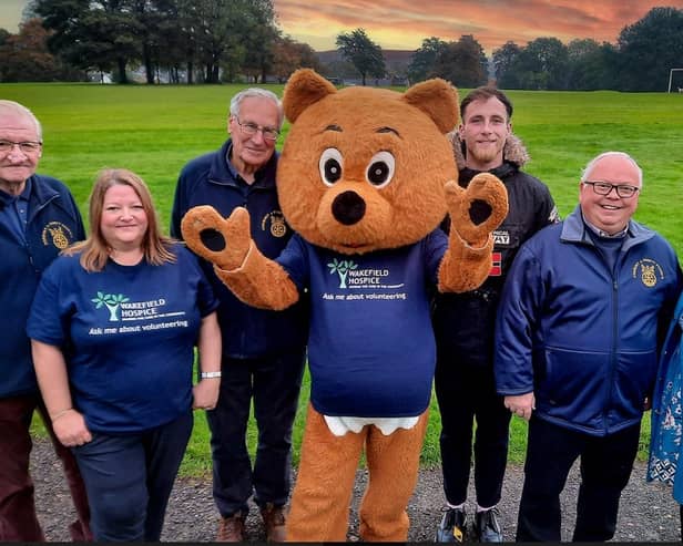 (Left to Right): Jonathan Siddall, Keeley Harrison (Head of Fundraising at Wakefield Hospice), Mike Rogers (Chair of The Rotary Club of Horbury & Ossett Phoenix), Treacle Bear
(Wakefield Hospice Mascot), Alex Cunniff (Events Fundraiser at Wakefield Hospice), John Faulkner (Chair of The Horbury Show) and Theresa Barrett (Individual Giving Fundraiser at Wakefield Hospice).