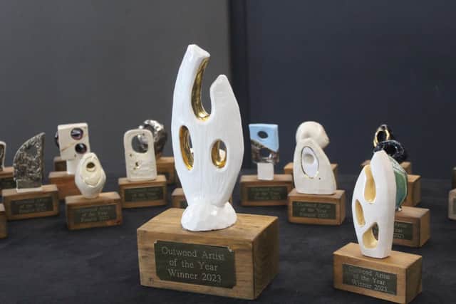 All entrants in the competition were awarded with a ceramic trophy made especially for them
