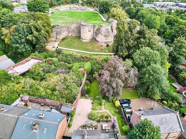 What truly sets this property apart is its remarkable position, enjoying direct views of Pontefract Castle – one of Yorkshire's most significant historic landmarks.