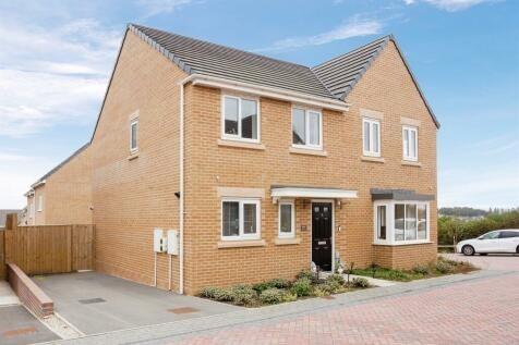Located in the new Elm Tree development, this spacious 3 bed semi-detached property is available for £225,000.