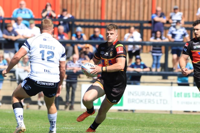 Dewsbury Rams made a bright start and led 12-0 in the early stages.