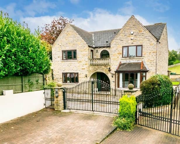 This incredible property, on on Old Heybeck Lane, is currently available on Rightmove for £725,000.