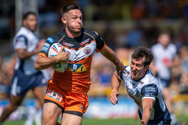 Niall Evalds is hoping his 2022 injuries are behind him after beginning his pre-season training with Castleford Tigers.
