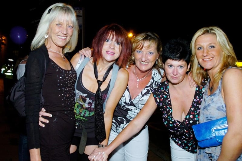 Pat, Neeve, Linda, Debbie and 'Lady Lush' in town on Debbie's birthday in 2009.