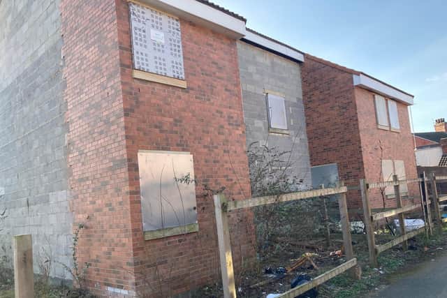 Councillors approved the scheme for five homes at the site on Barnsley Road, South Elmsall, despite a local councillor calling for the properties to be demolished.