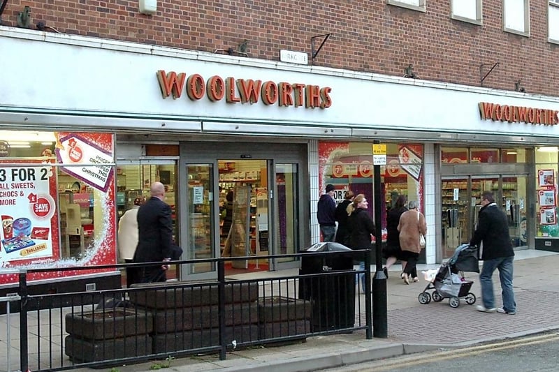 Hasn't everyone gone for a Woollies pick 'n' mix before queuing at the ABC cinema?