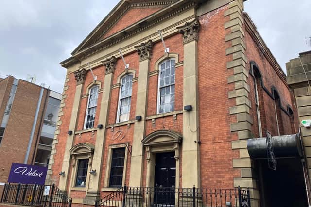 Plans have been approved to convert a former Methodist chapel and neighbouring postal building, on Market Street and Albion Court, Wakefield, into apartments. LDRS image
