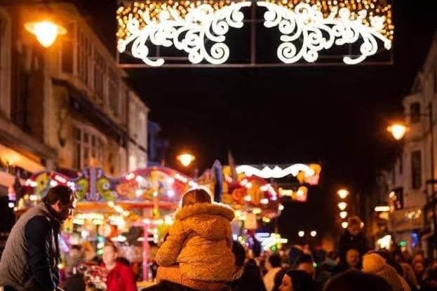 Pontefract light switch-on to bring festive cheer with market ...