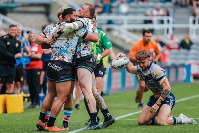 Contrasting fortunes for Wakefield Trinity and Leigh Leopards at Magic Weekend. Picture: Alex Whitehead/SWpix.com