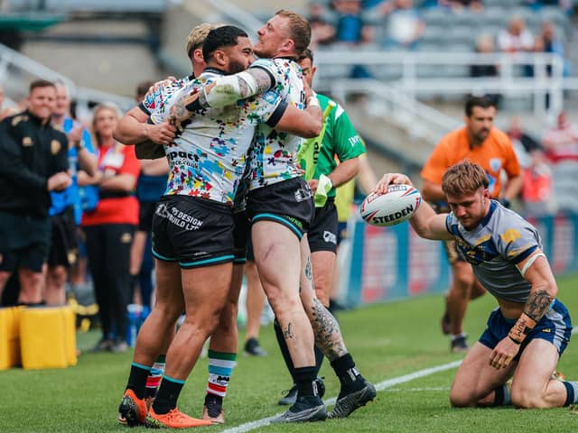 Contrasting fortunes for Wakefield Trinity and Leigh Leopards at Magic Weekend. Picture: Alex Whitehead/SWpix.com