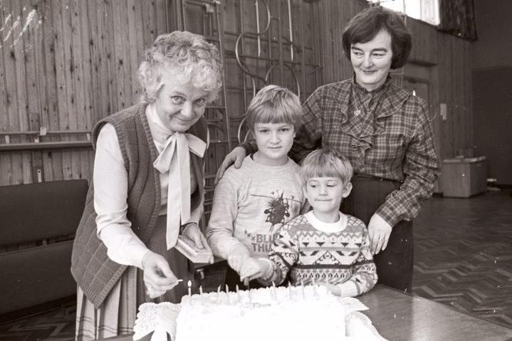January 1985 - Thornes Methodist School celebrate 10 years.