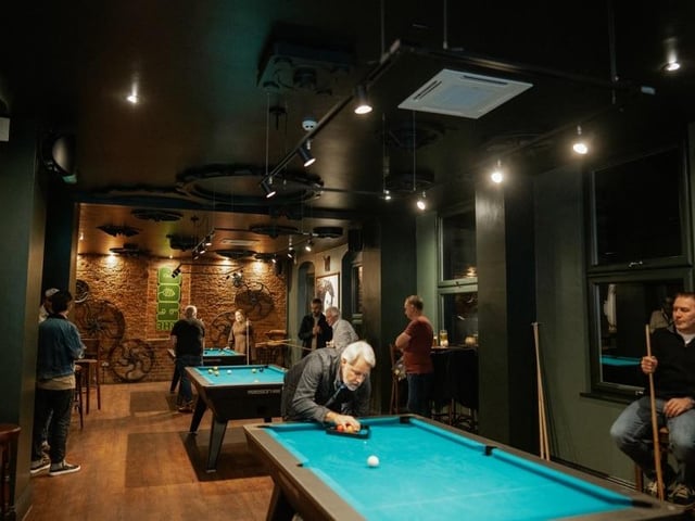 The Hop and Cobble is located at 19 Bank Street, Wakefield, WF1 1EH.