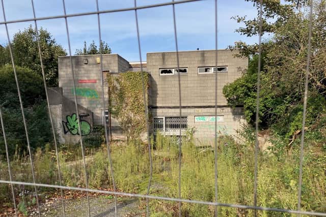 A planning application to demolish a former healthcare centre in Horbury and build 12 flats has been recommended for approval by Wakefield Council.