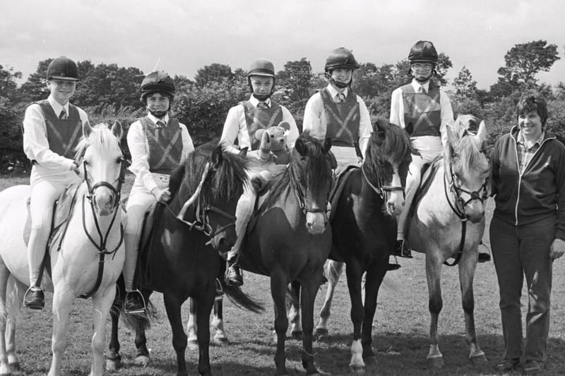 Pony team from Sharlston in 1985.