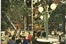 Inside The Ridings Shopping Centre during the 1980s.