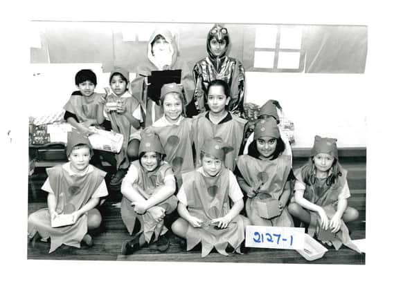 Pinders Primary School. Photograph of cast in play The Green Dragon. 
Published in the Wakefield Express 15.12.1995.