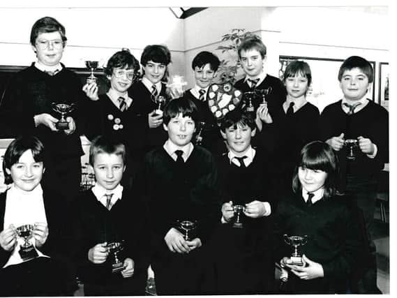 Normanton middle schools take part in a road safety quiz. 
Teams from Town Middle, Woodlands Middle and Altofts Middle schools. 
 Published in the Midweek Extra 4.3.1987.