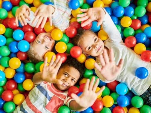 A recent study has now revealed that ball pits can contain a variety of different bacteria (Photo: Shutterstock)