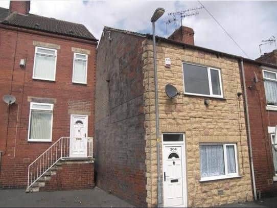 Union Street, Hemsworth. For sale by auction on September 4, 2019, with a guide price of 30,000. Two bedroom terrace with two reception rooms and a porch.