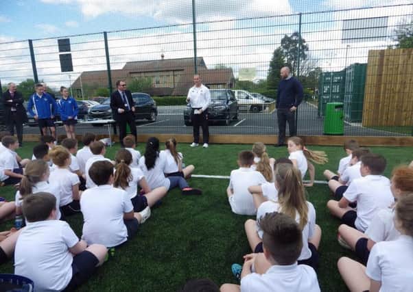 Stuart Lancaster visits Kettlethorpe School