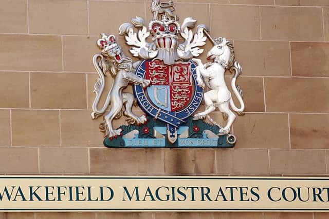 w3793a619 General pic of sign at Wakefield Magistrates Court.