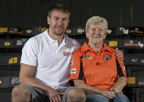 Elsie Jarvis pictured with Castleford Tigers' captain Michael Shenton.