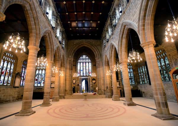 Take a tour around Wakefield Cathedral.