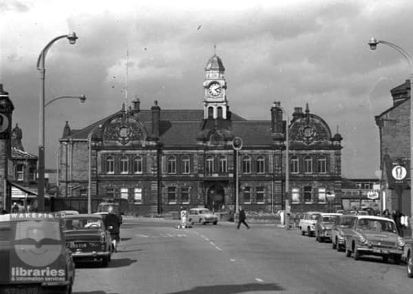 Ossett town centre - picture courtesy of Wakefield Libraries - http://www.twixtaireandcalder.org.uk