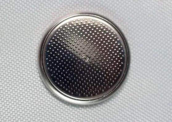 A battery similar to the one swallowed by Kacie.