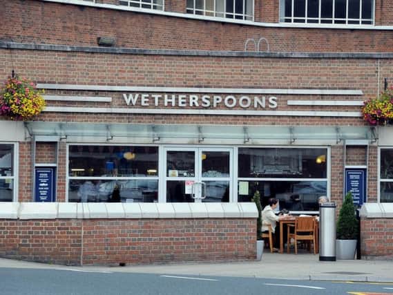 Wetherspoons, Leeds Station