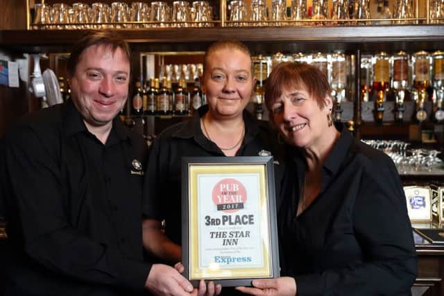 Wakefield Express Pub of the Year 2017 3rd place.
The Star Inn, Netherton
Andy Makepeace, Sarah Crook, Sandra Webster